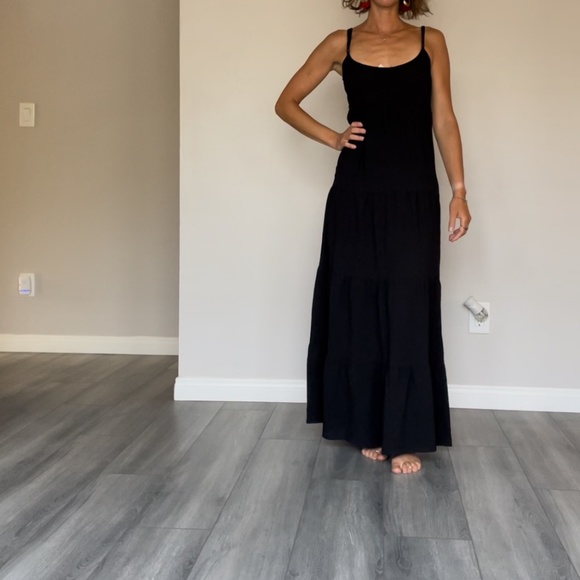 H&M Summer Dress - Picture 3 of 9